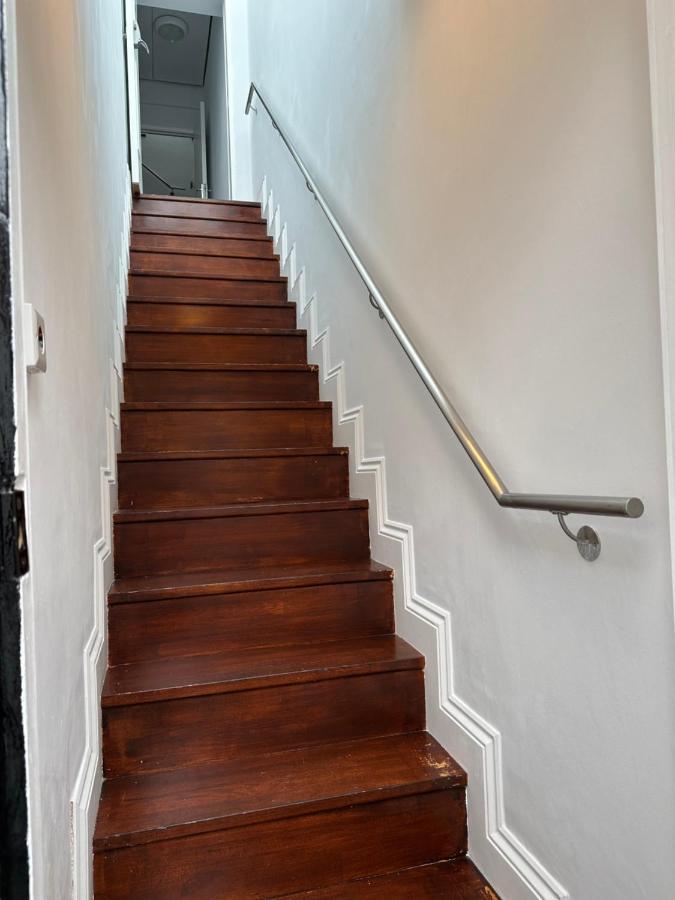 Studio Flat In The Heart Of Hampstead, London Ngoại thất bức ảnh